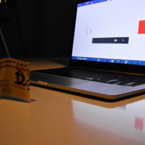 jak pobrać film z youtube